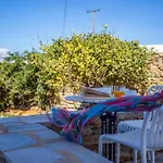 Sing And Blossom * Mykonos Town