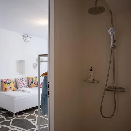 Ferienhaus Sing And Blossom Mykonos Town
